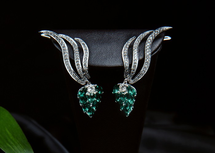 sell diamond earrings